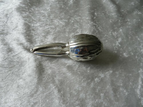Ancien casse noix noisette - noix, /